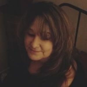 Meet your Posher, Dena